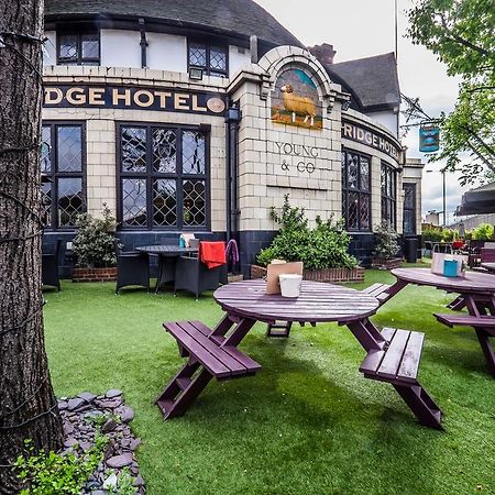 Bridge Hotel Greenford  Exterior foto