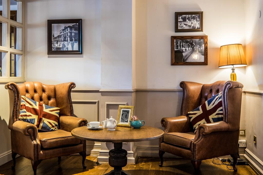 Bridge Hotel Greenford  Exterior foto