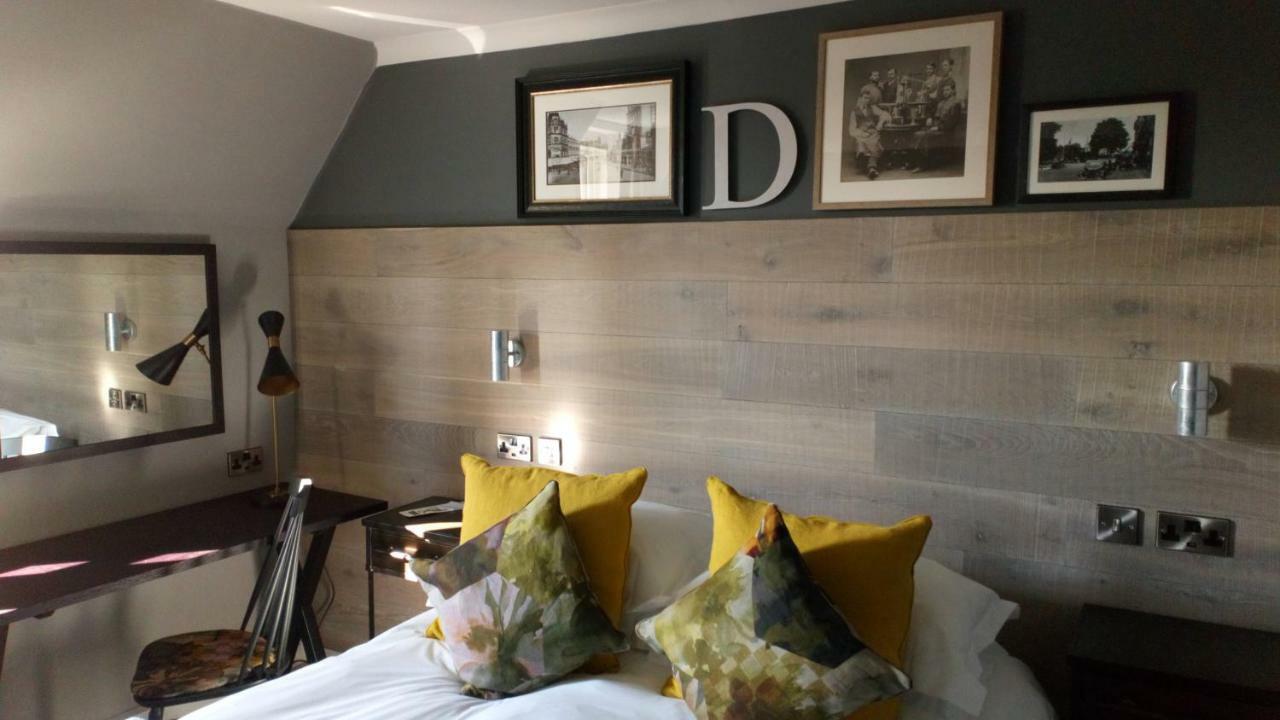 Bridge Hotel Greenford  Exterior foto